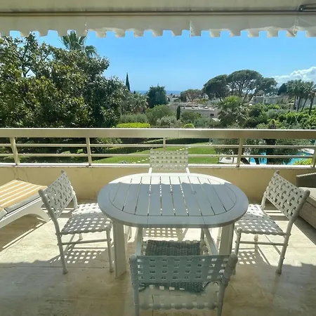 Cozy Flat With Terrace And Swimming Pool In *