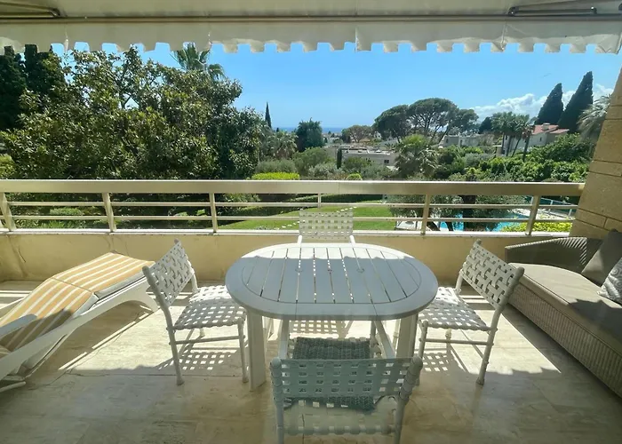 Cozy Flat With Terrace And Swimming Pool In *